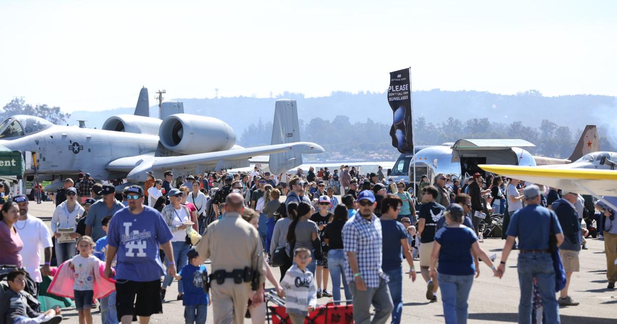 Photos Crowds pack Santa Maria Airport for inaugural Central Coast