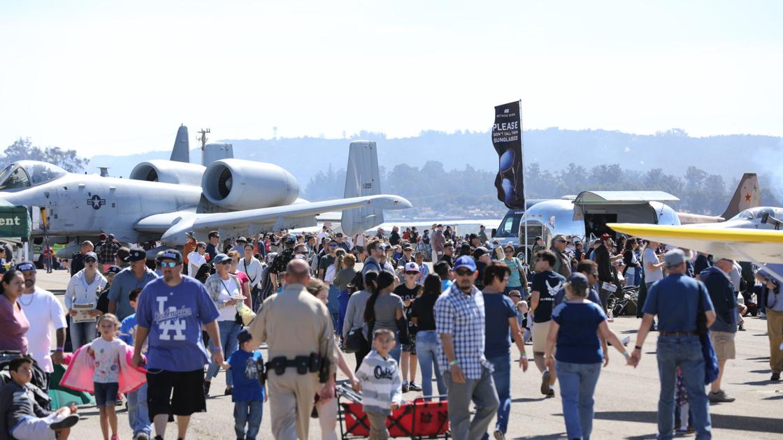 Photos Crowds pack Santa Maria Airport for inaugural Central Coast