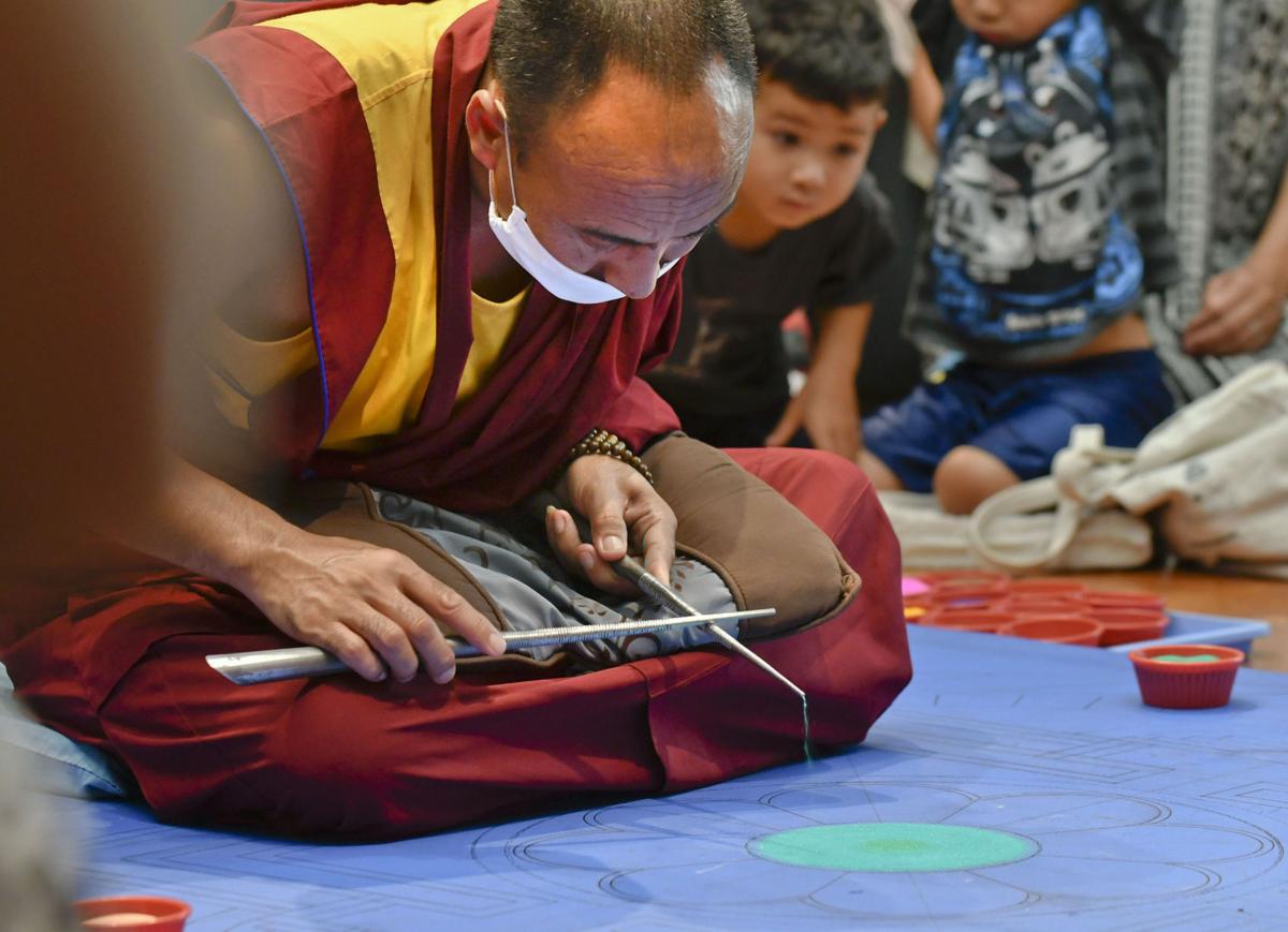 090517 Monk mandala 02.jpg