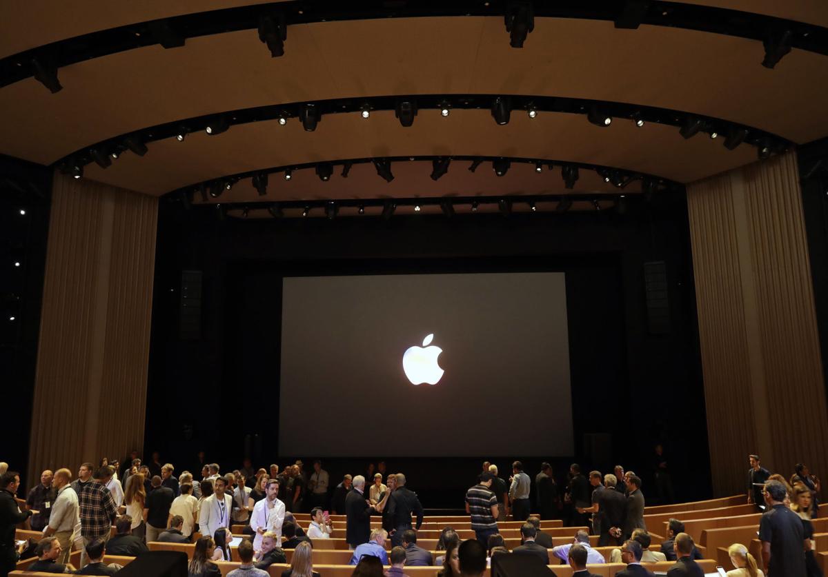 Apple Showcase