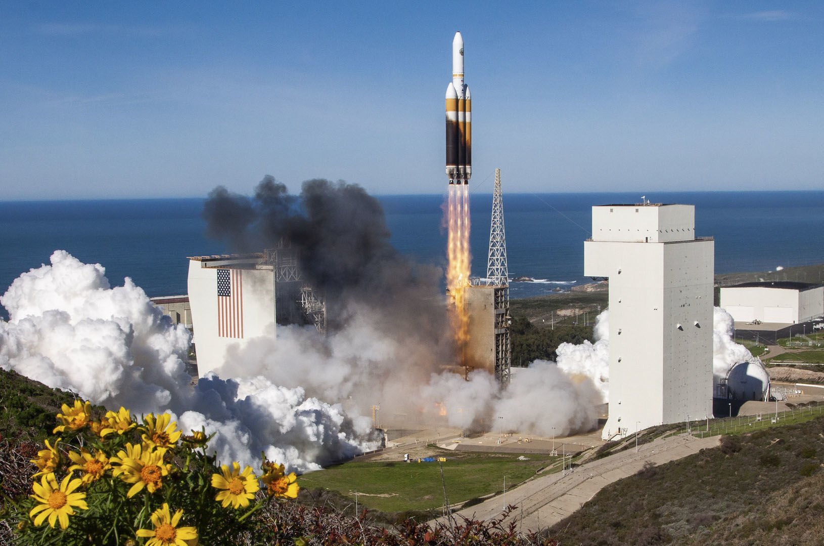 vandenberg air force base rocket launch