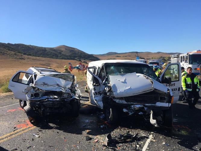 Fatal twovehicle crash closes Hwy. 1 south of Lompoc Local news(02)