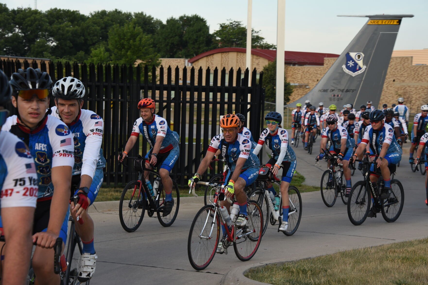 Air force cycling store team