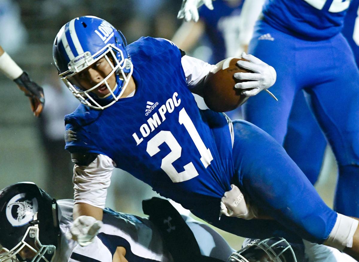 Football Lompoc Adjusts Stings Past Feisty Camarillo Team