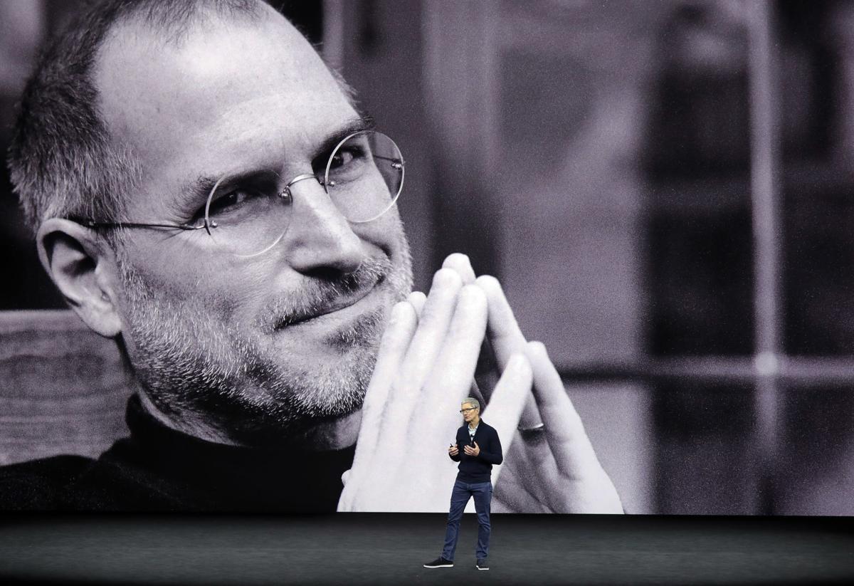 APTOPIX Apple Showcase