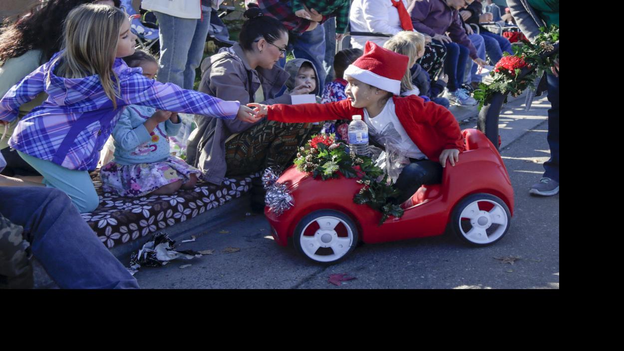 Orcutt Christmas Parade 2021 121215 Orcutt Parade 04 Jpg Syvnews Com