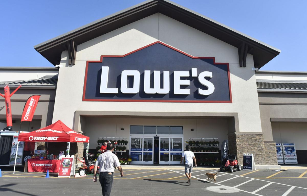 Lowe's opens its doors a week before official grand opening