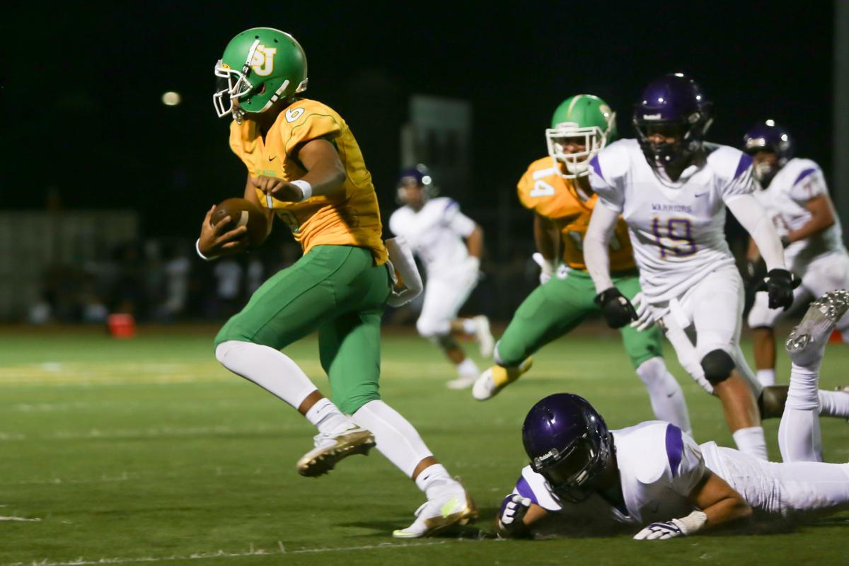 090117 Righetti St. Joes Football 035.jpg