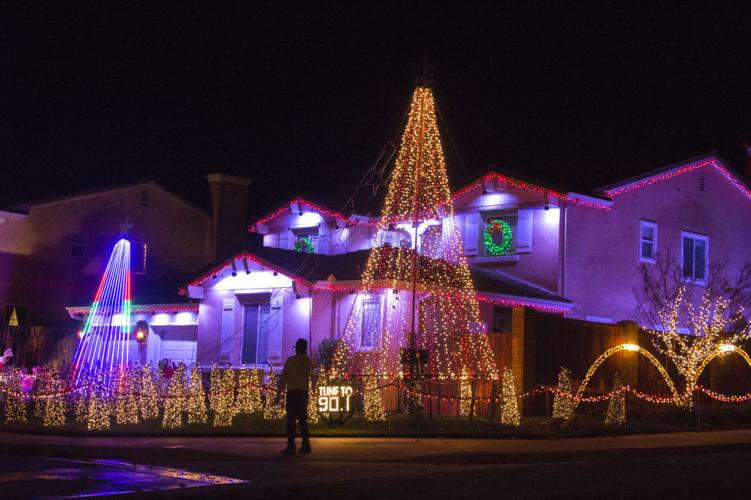 In Buellton, a community rallies around Christmas lights Local news