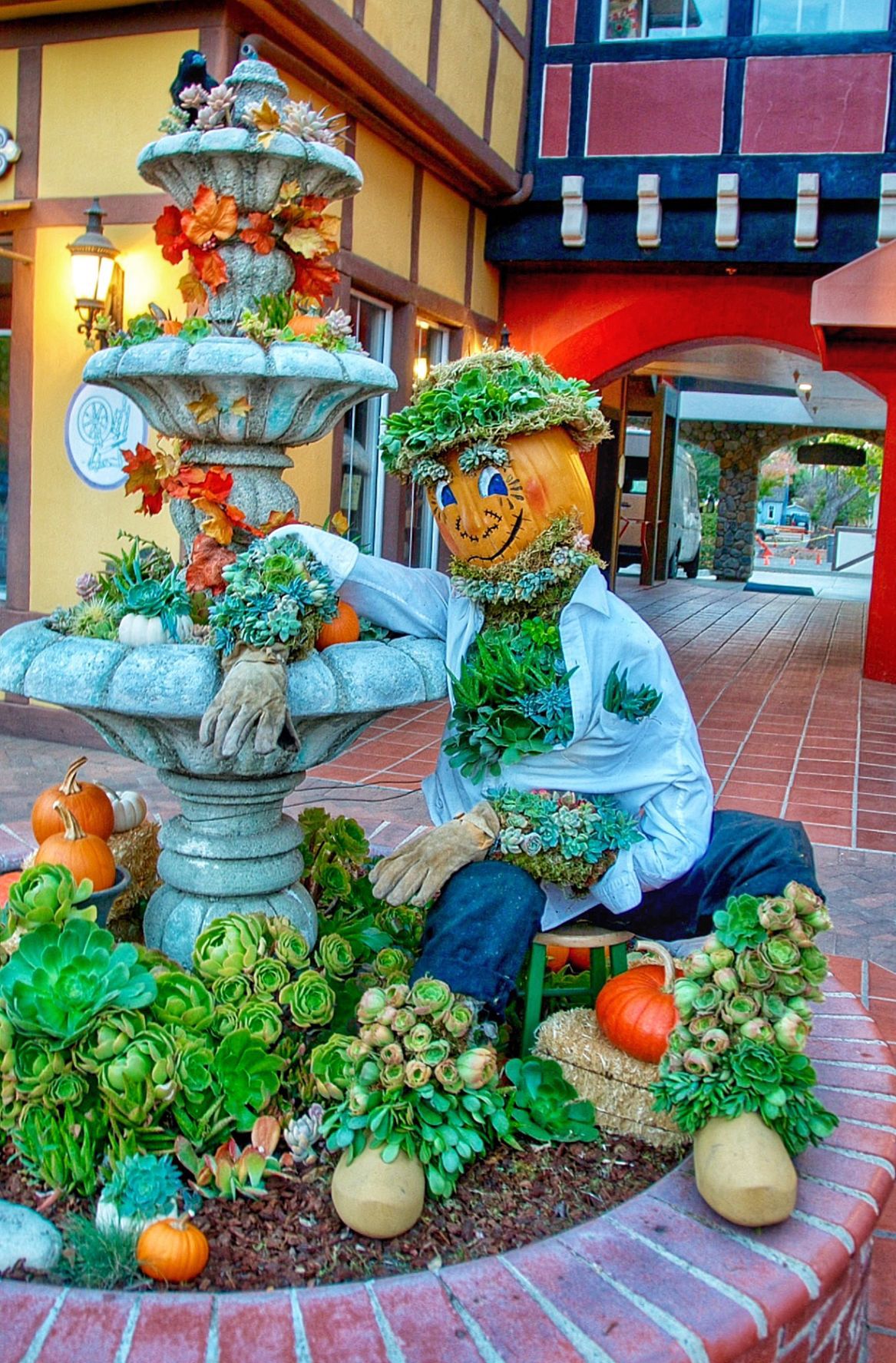 Home Connection takes top award in Santa Ynez Valley Scarecrow Fest ...