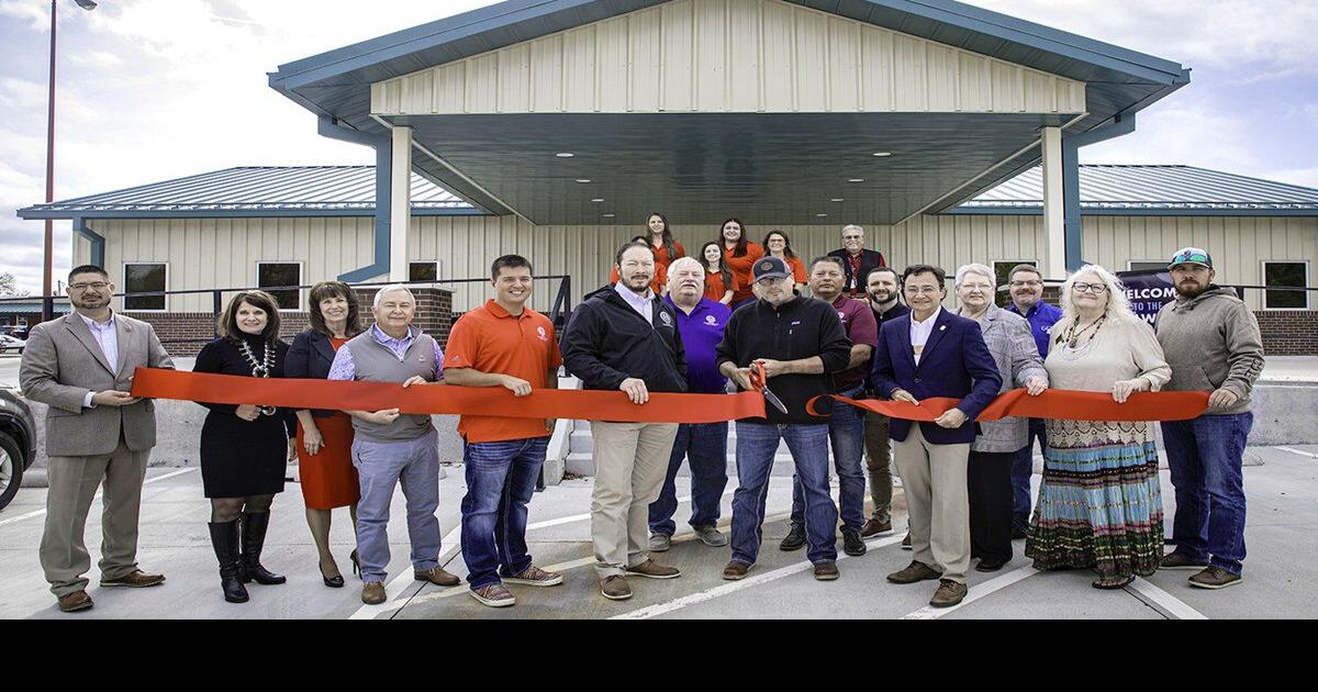 Tribe, officials celebrate grand opening of Stilwell Tag Office News