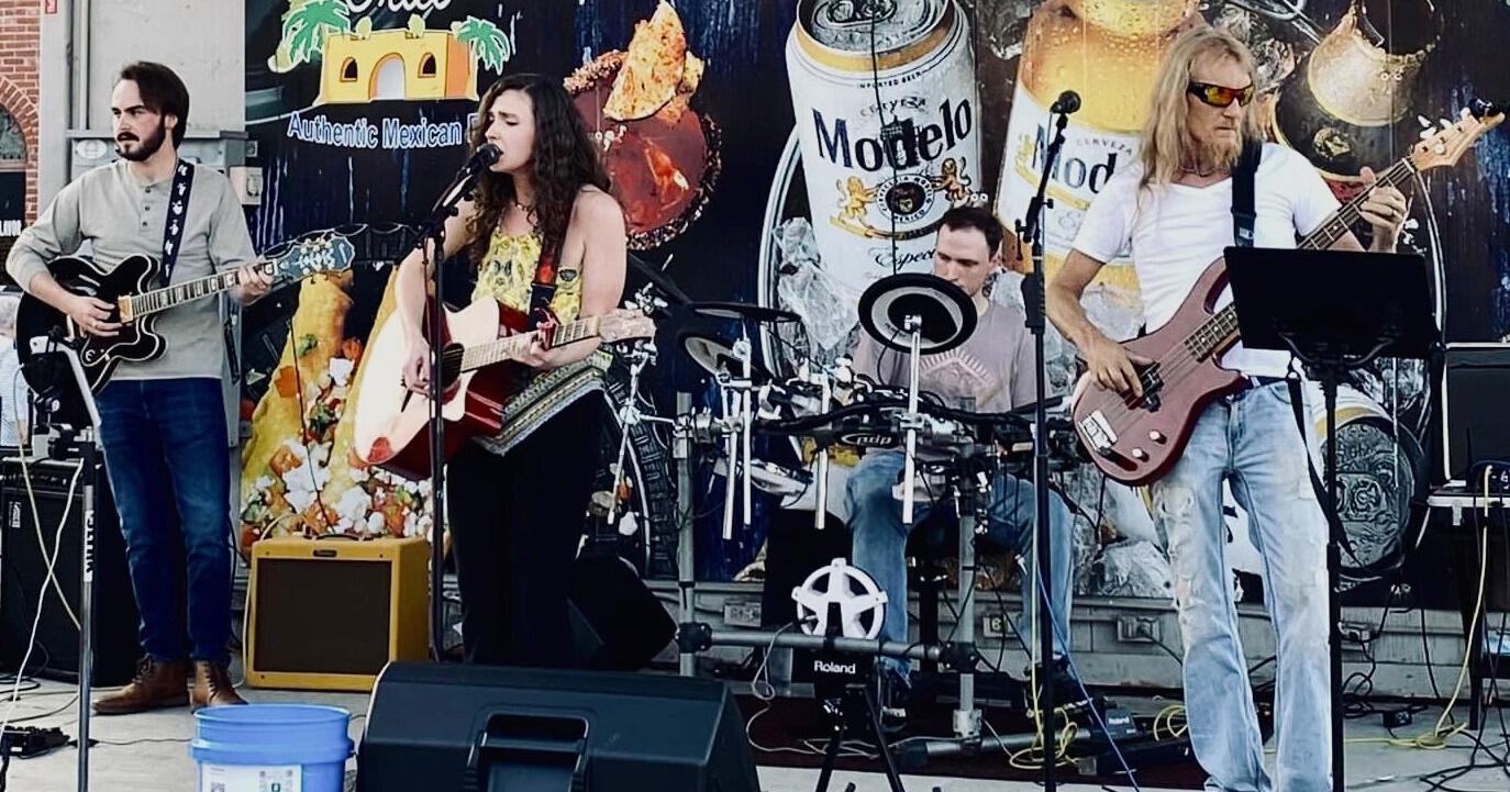 MUSIC SPOTLIGHT: Brock, Katie Live connect with audiences - Vimarsana News