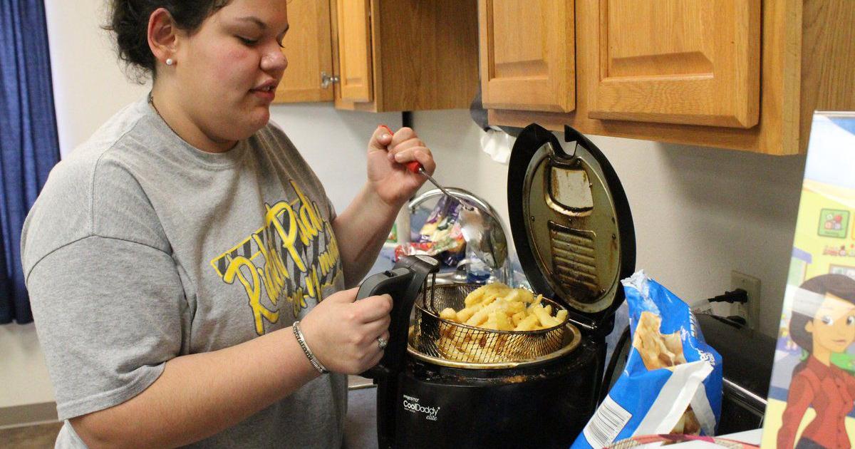 Students learn how to create meals with sparse resources | Local News ...