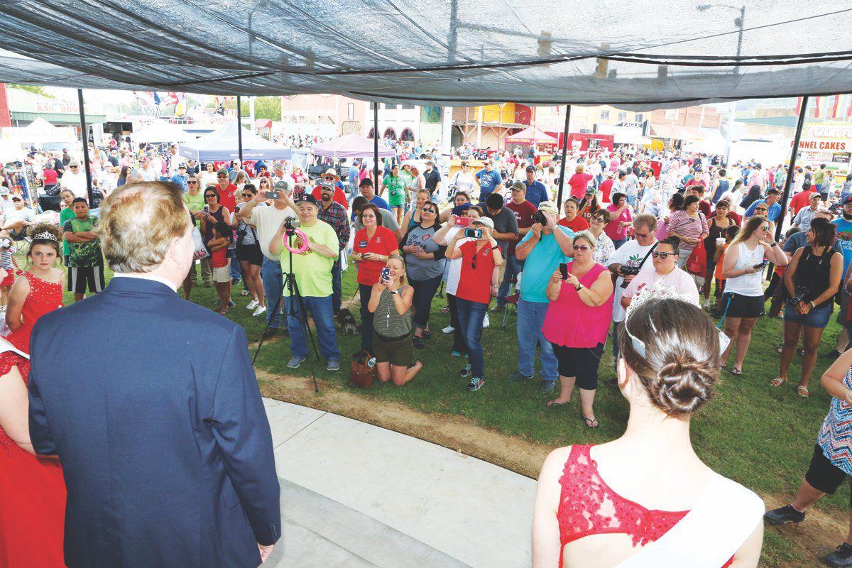 Stilwell berry crop looks good for annual festival Local News