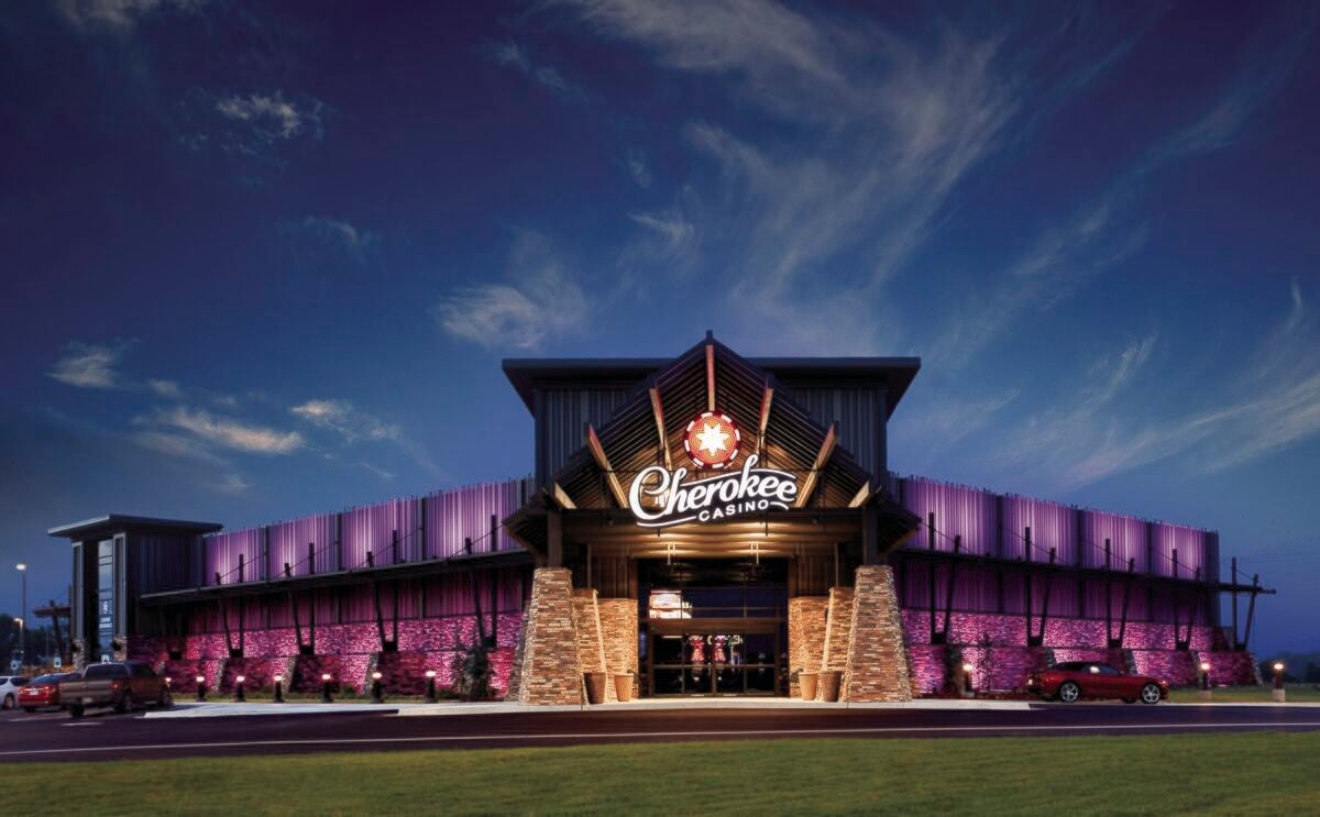 is cherokee casino closing