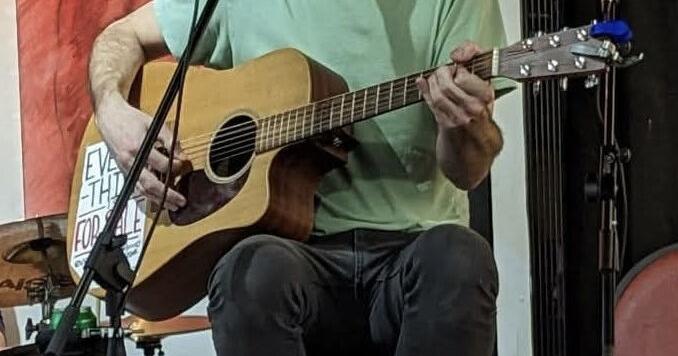 ENTERTAINMENT SPOTLIGHT: Barlow's music shine spotlight on 'connectedness'