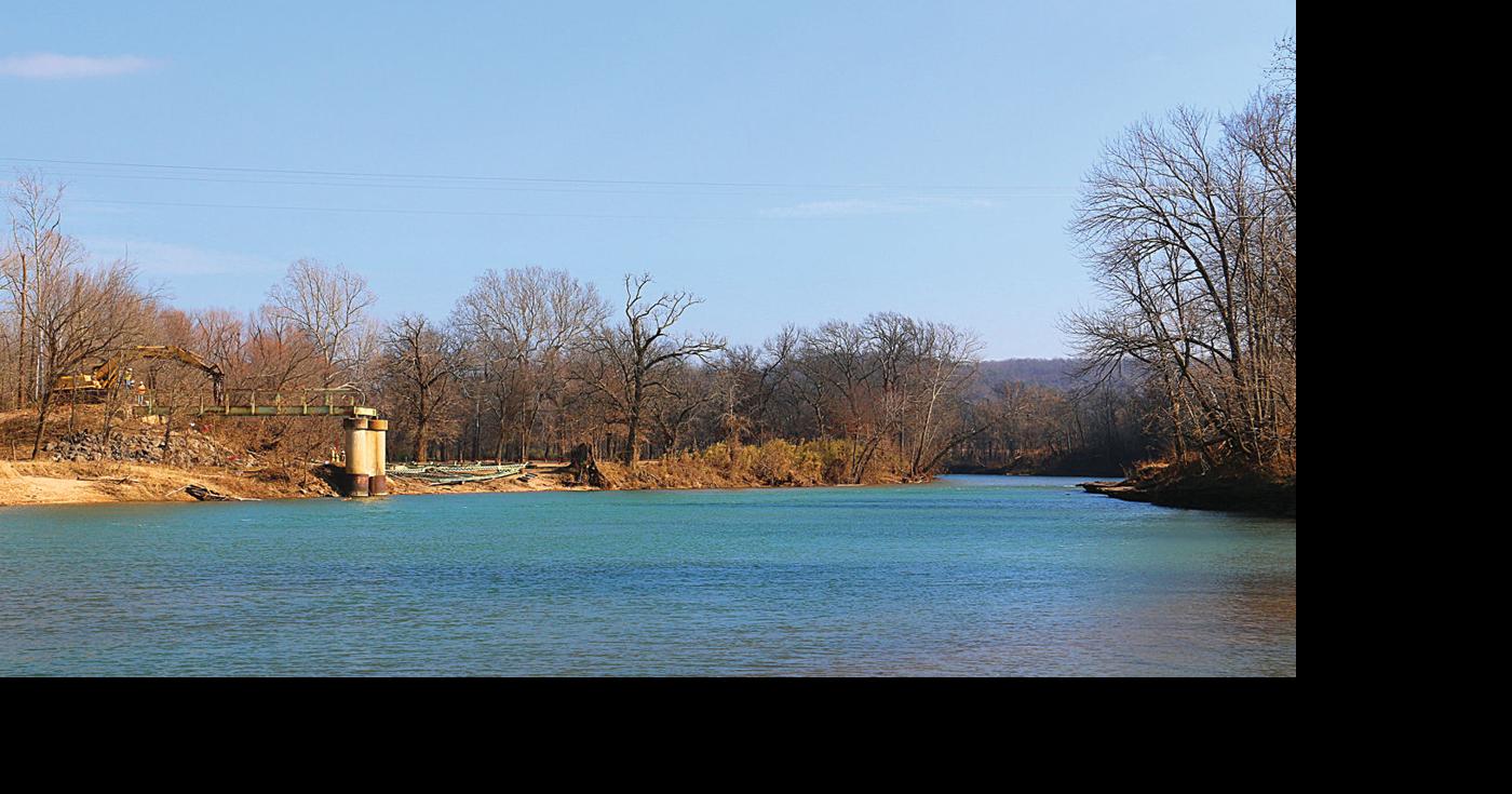 Venerable Combs Bridge comes down | News | tahlequahdailypress.com