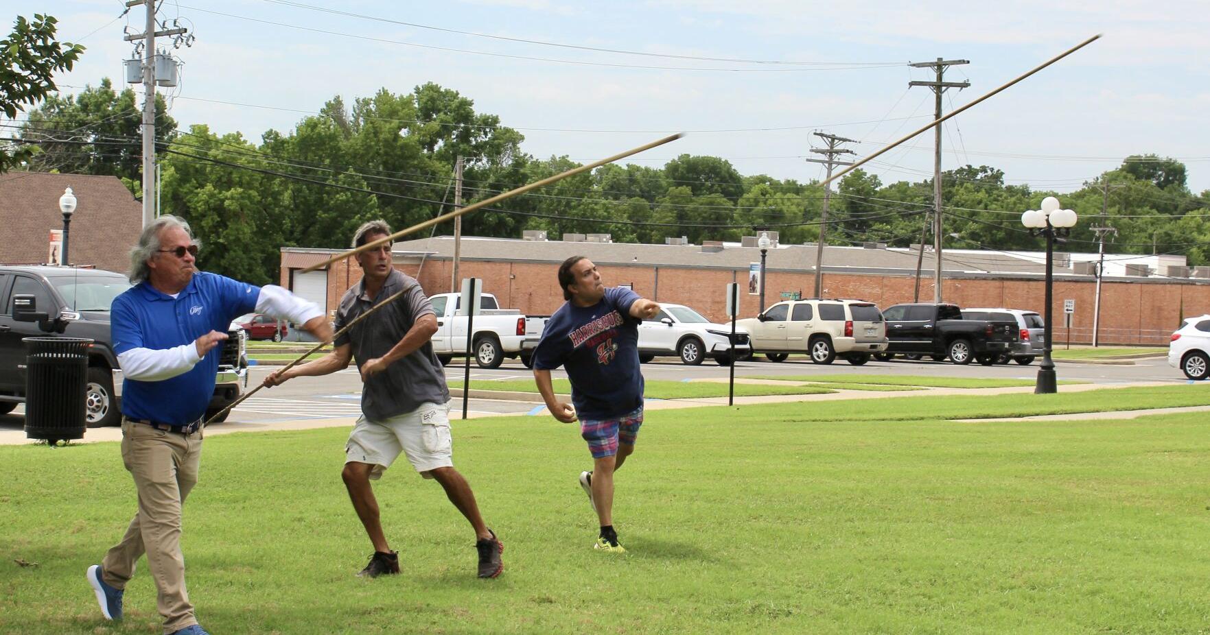 THE 'GRACES' OF TRADITION: Chunkey, stickball, other Cherokee games take center field - Vimarsana News