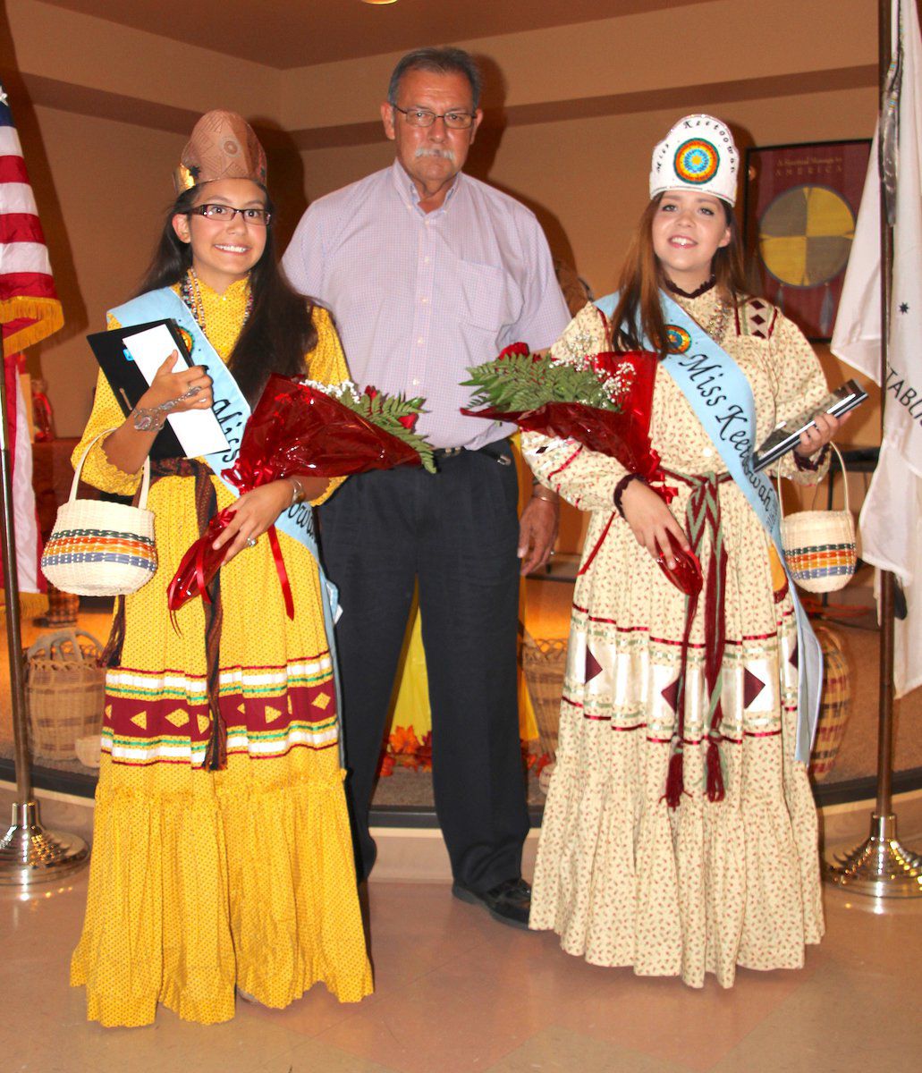 Tiger Crowned As The 2016-2017 Miss Keetoowah Cherokee | News ...