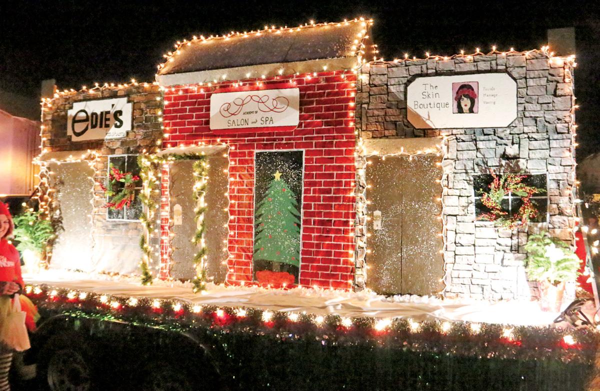 2022 Muskogee Christmas Parade Tahlequah Christmas Parade Lights Up The Night | News |  Tahlequahdailypress.com