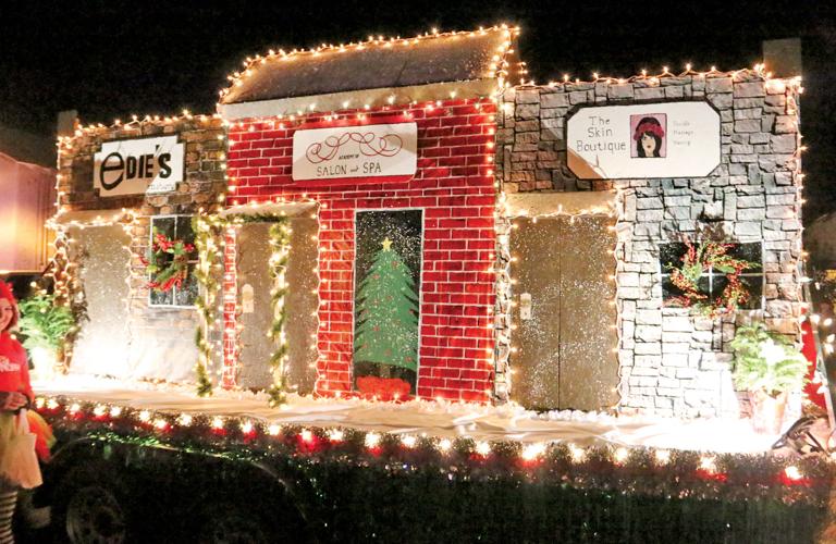Tahlequah Christmas Parade lights up the night News