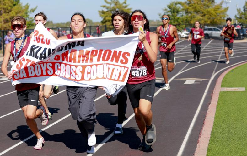 Racing together key for Indians second straight title