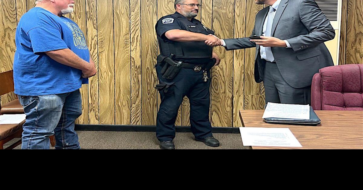 Hulbert chief resigns, assistant chief sworn in as interim News