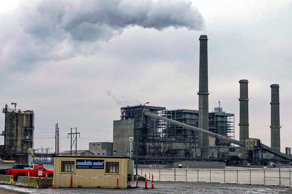 The Frontier: Federal regulations, coal phase outs mostly responsible for  decreasing carbon output in Oklahoma | News | tahlequahdailypress.com