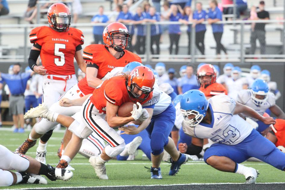 Editor's pick top 20 photos from Tahlequah's 2016 football season