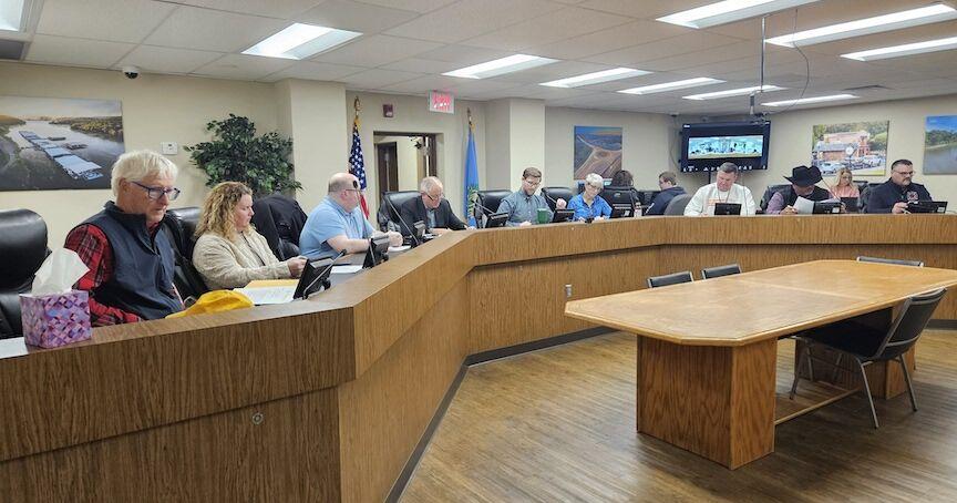 POLITICAL ROUNDUP: Transparency in government important to residents