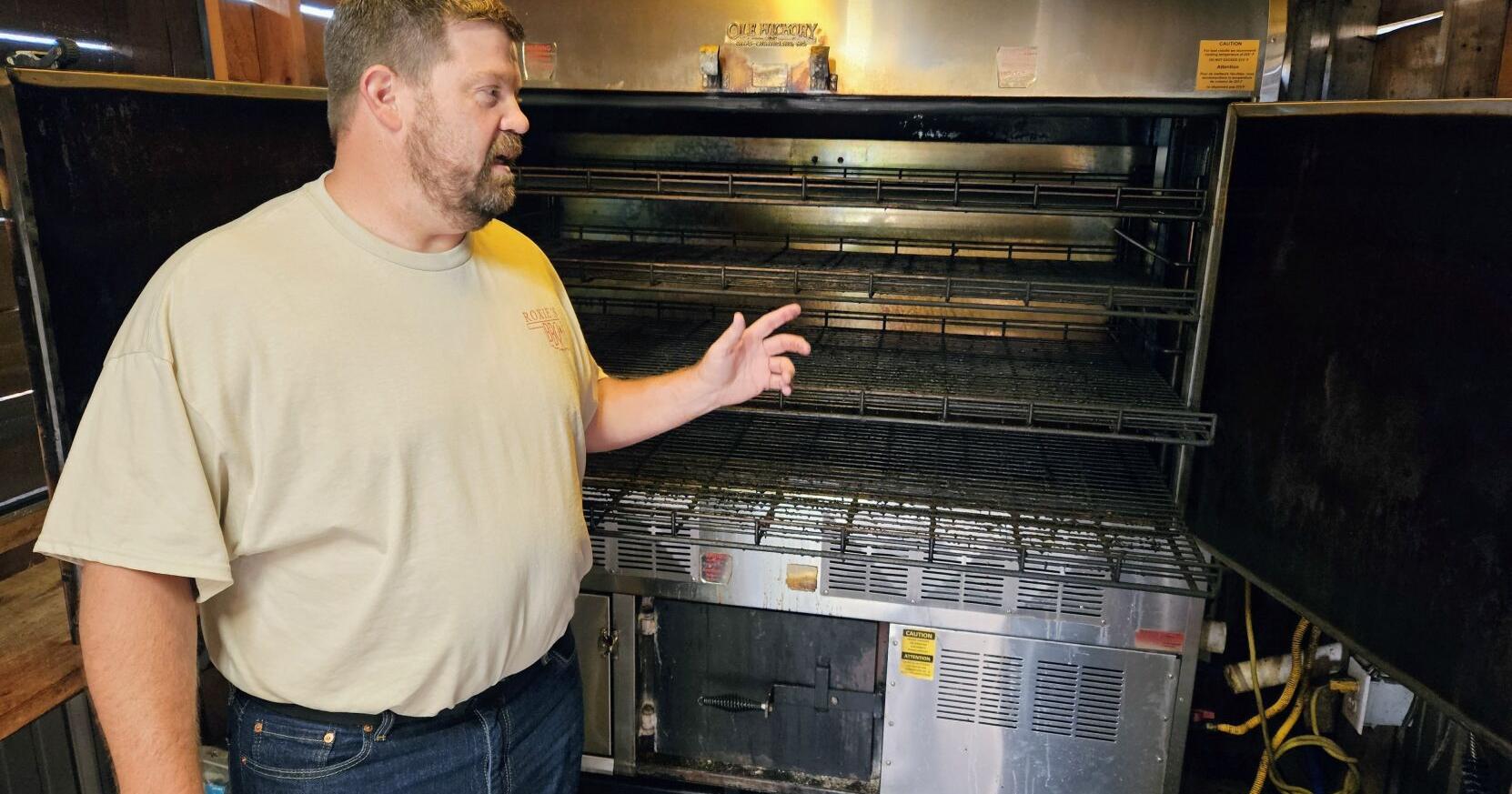 'CUE IN THE 'QUAH : For barbecue, it's all about the sauce, tenderness - Vimarsana News