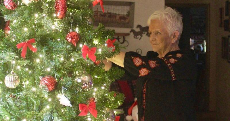 TREE TRADITIONS: Locals’ holiday decorations hold special meaning, memories | News