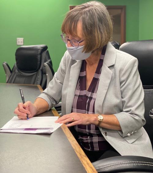 MASK MANDATE: City Council extends mask ordinance, replaces late municipal judge