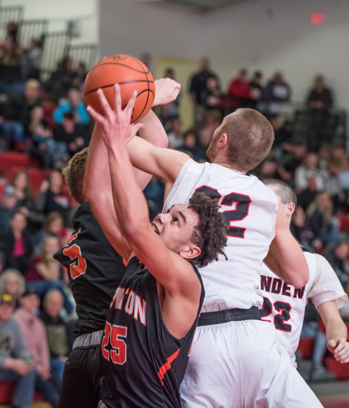 Linden S Defense Leads Eagles To 51 37 Win Vs Tigers Sports