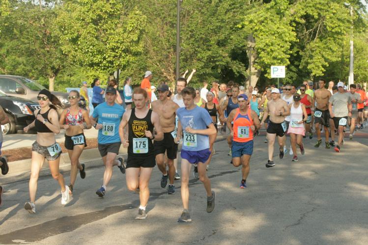 Larsen wins ninth women's 5K run; Veneziano earns fourth female 15K run  title at Bastille Day, Sports coverage for Fenton, Linden, Holly and Lake