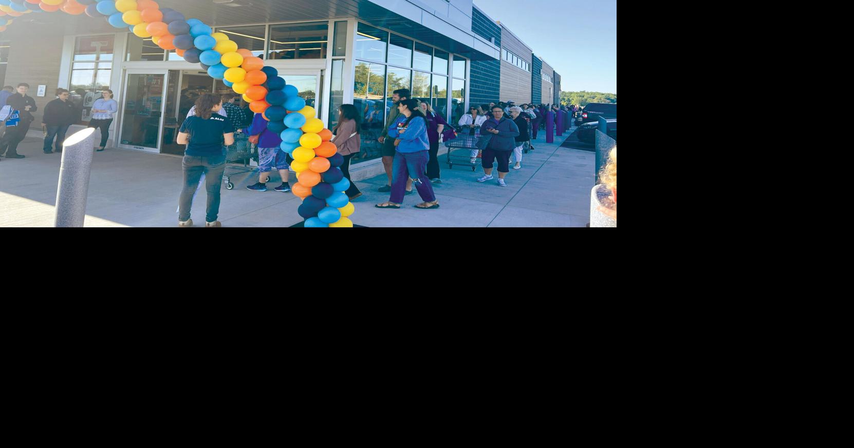 Aldi opens its doors Businesses in Fenton, Linden and Holly MI
