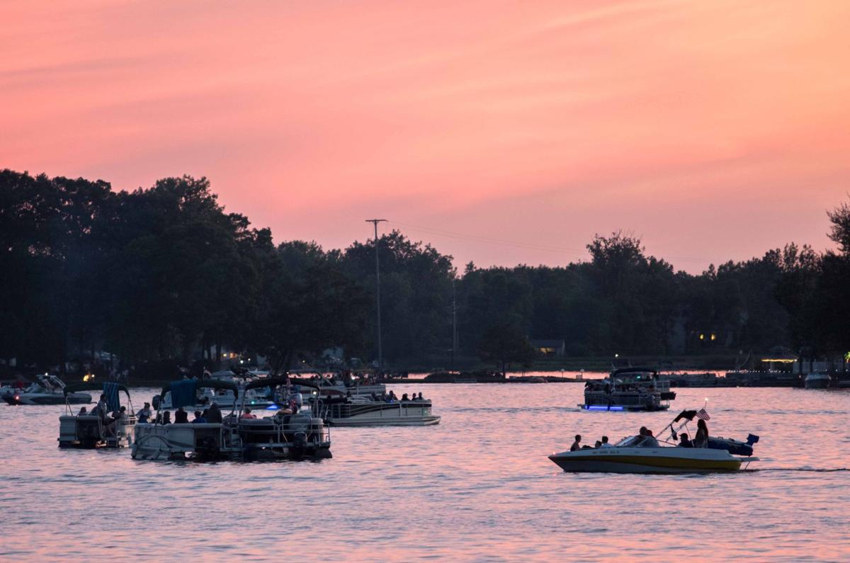 Lake Fenton Saturday night fireworks dazzle Human Interests, Social