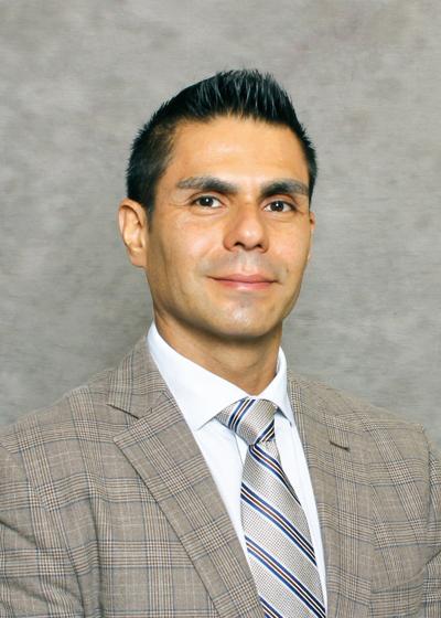 Dr Edgar Guzman.jpg