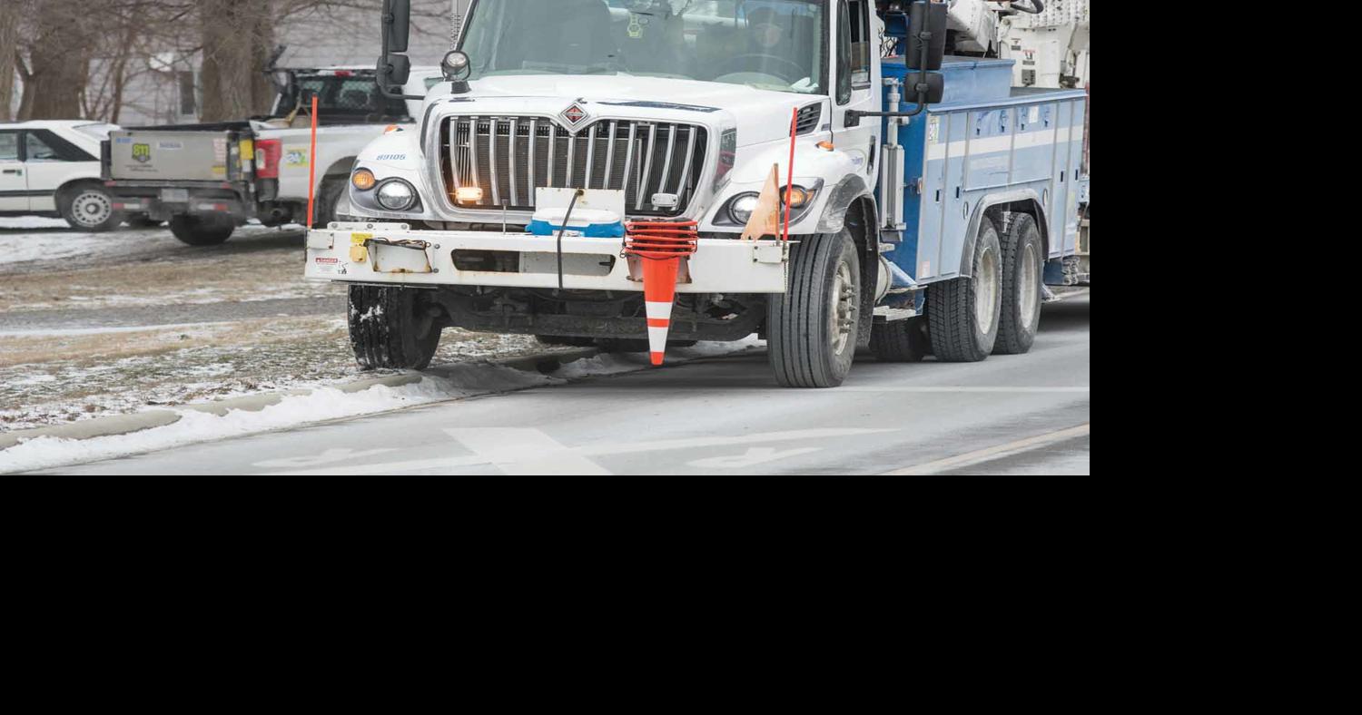 Strong winds cause local power outages News for Fenton, Linden, Holly