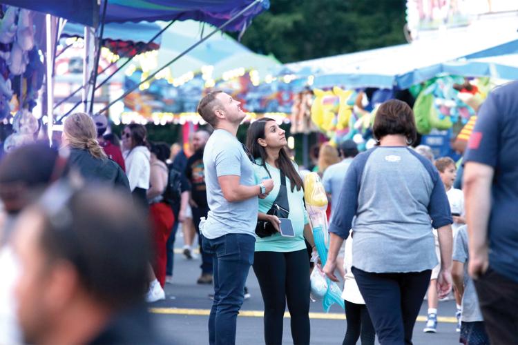Fenton officials, organizers prepare for 51st St. John Applefest News for Fenton, Linden