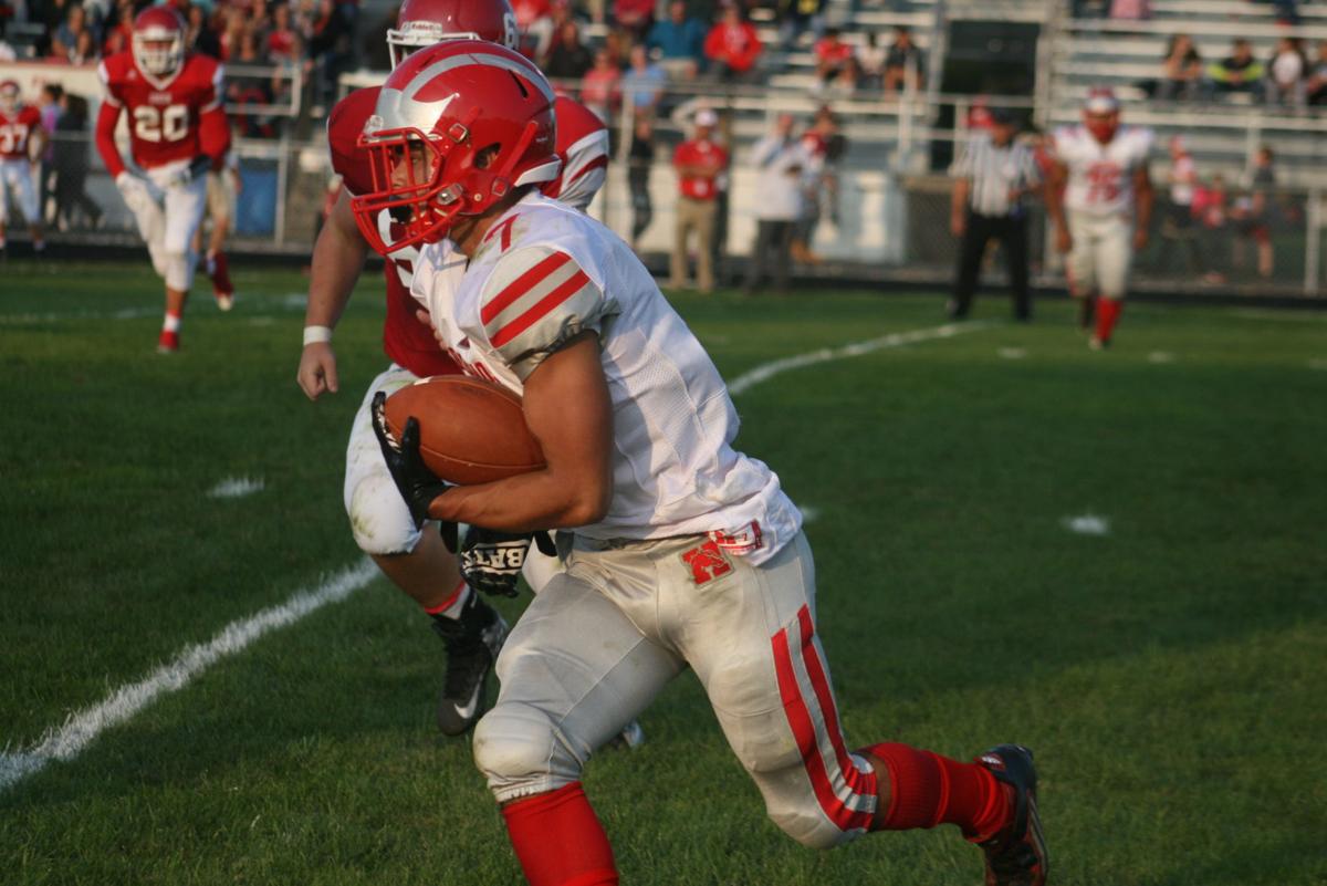 Holly football captures fifth win of season defeating Clio, 31-0
