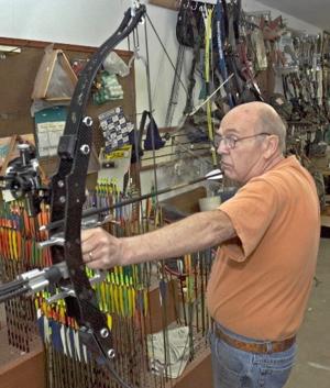 Donald Kudlacek, expert archer and inventor, dies at 84