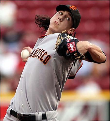 Giants pitcher Tim Lincecum cited for marijuana possession after