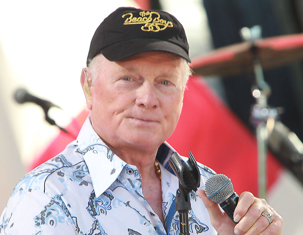 Mike Love has book deal; memoir due out in 2016 Lifestyles