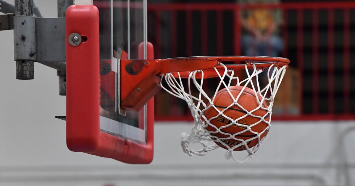 High School Girls Basketball Roundup: Mark Morris slips by Fort Vancouver behind Mejia’s 17 High School Girls Basketball Roundup: Mark Morris slips by Fort Vancouver behind Mejia’s 17