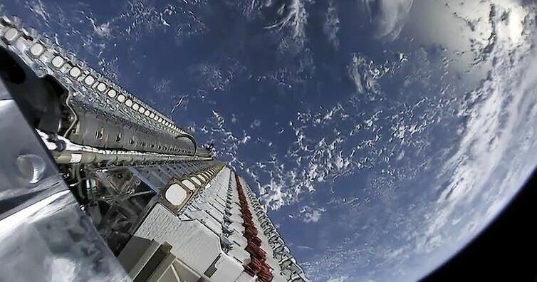 قطار الأقمار الصناعية Starlink من SpaceX يضيء سماء الليل الشمالية الغربية |  محلي