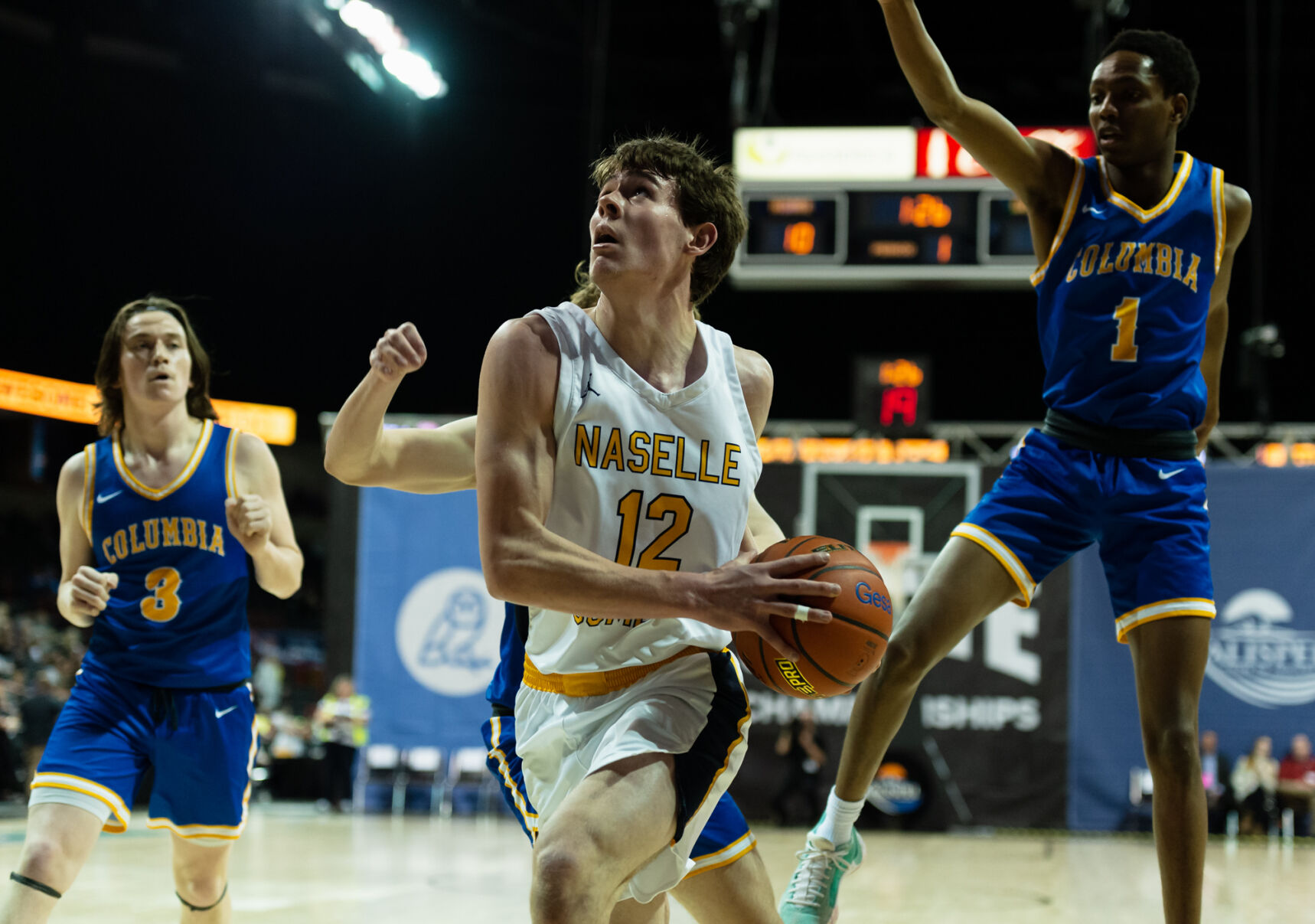 1B High School Boys Basketball State Naselle squanders lead, falls to