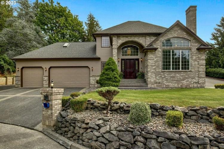 3 Bedroom Home in Longview - $649,000