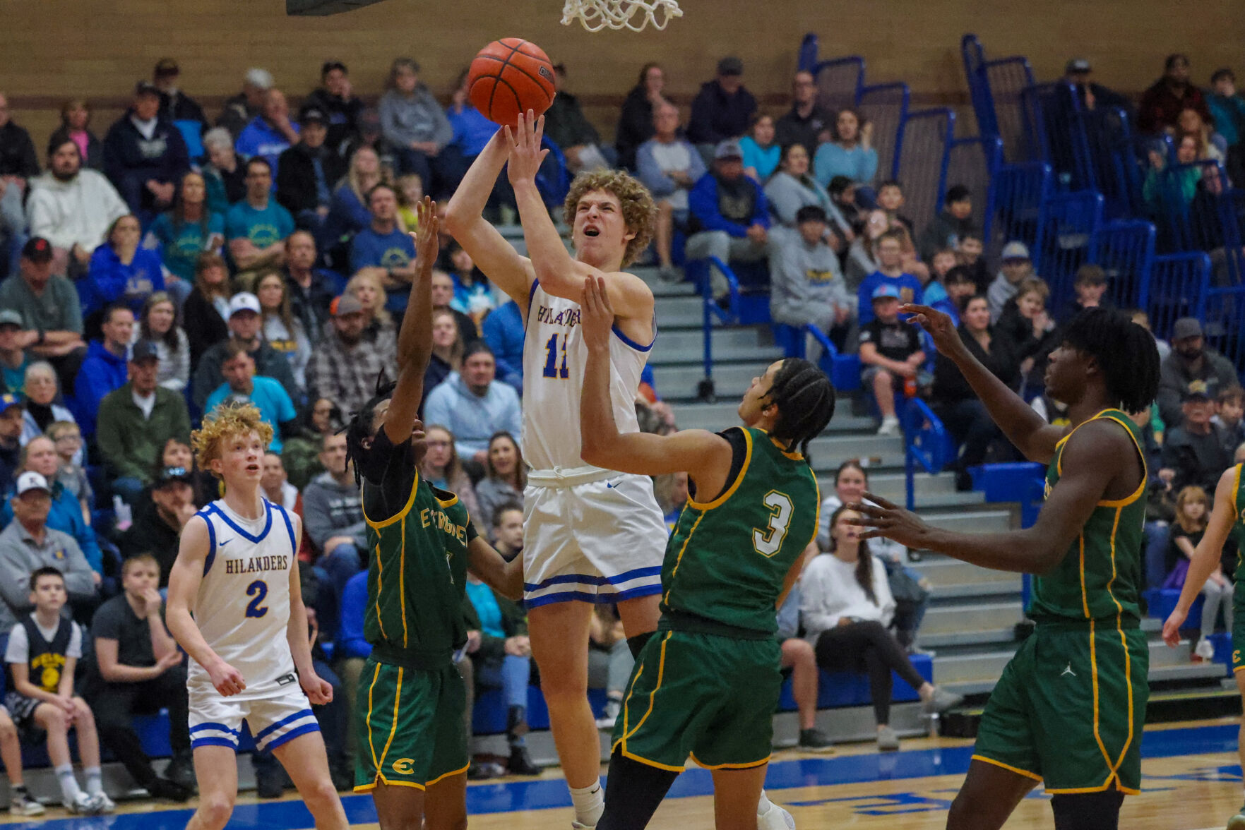 3A High School Boys Basketball: Kelso Runs Past Evergreen For League Title