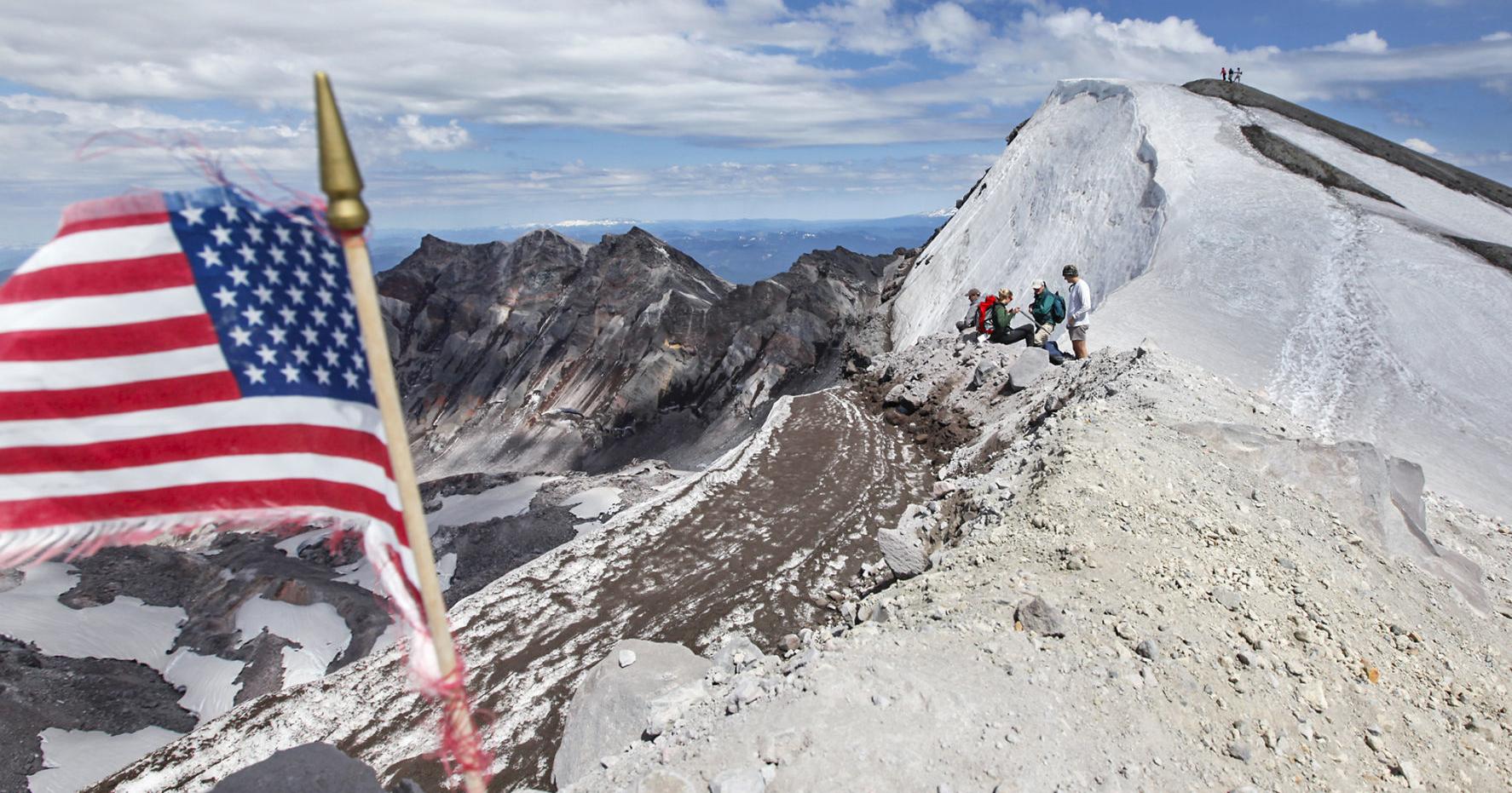 Mountaineer survived 1,200-foot fall into Mount St. Helens crater, died trying to climb out, rescuers say - Vimarsana News